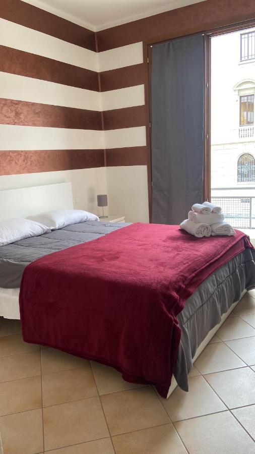 Hotel 900 *